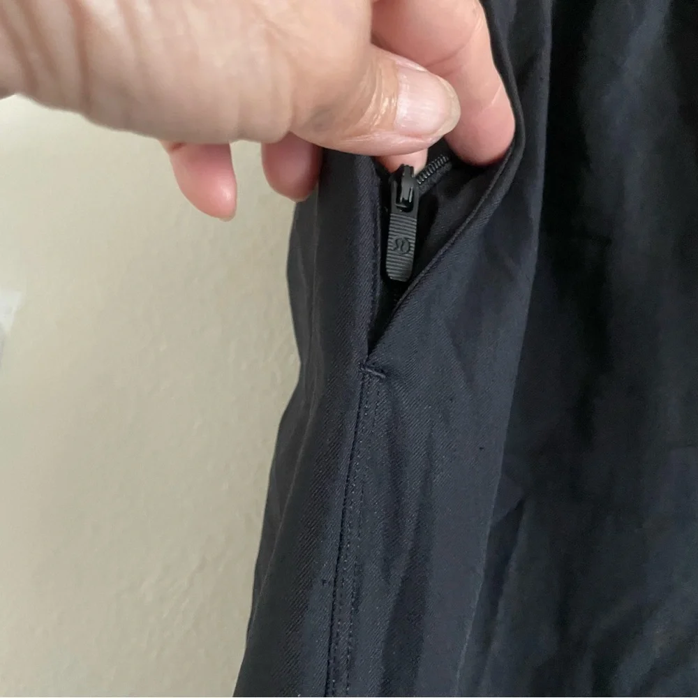 Lululemon black crop leggings size 4